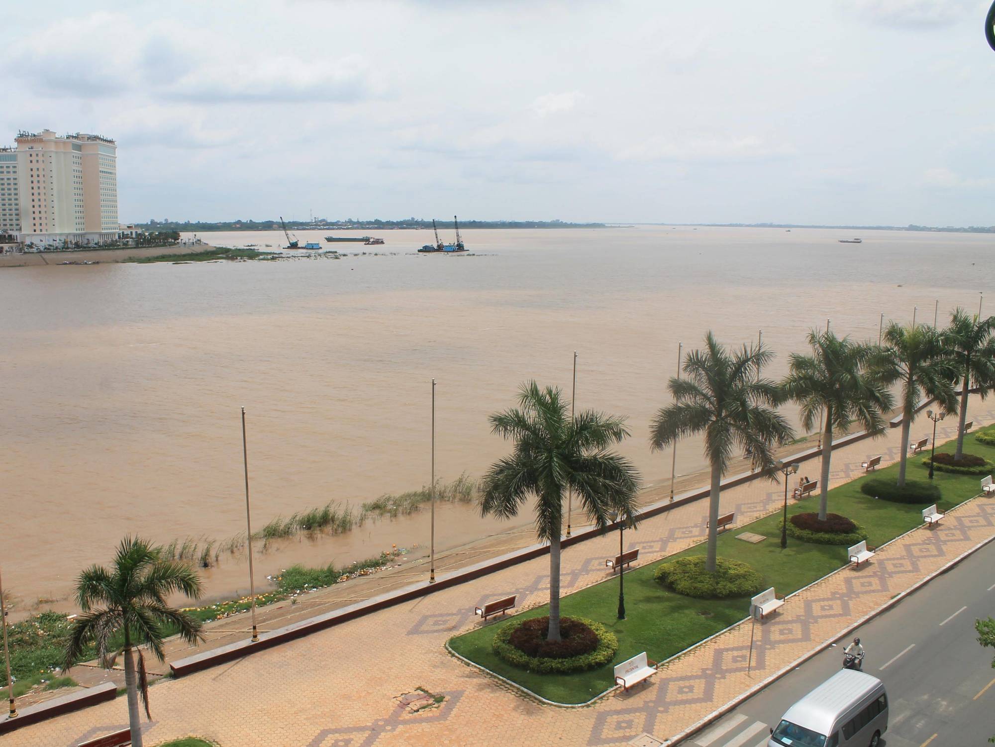 Panorama Mekong Hostel Phnom Penh Eksteriør bilde